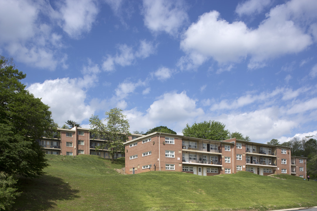 Sinai Ridge Apartments and Townhomes in Baltimore, MD - Foto de edificio