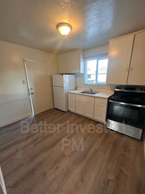 530 Talmage Rd in Ukiah, CA - Building Photo - Building Photo