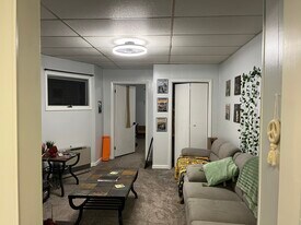 546 Quincy Ave, Unit 2 in Scranton, PA - Building Photo