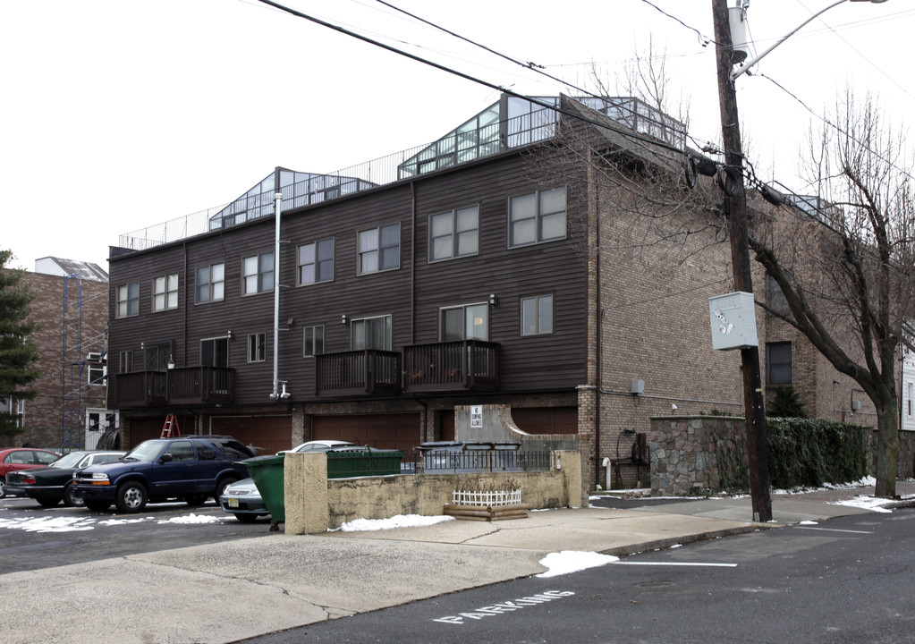 430 Ogden Ave in Jersey City, NJ - Foto de edificio