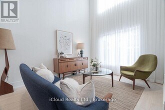 5389 Kindos St in Burlington, ON - Building Photo - Building Photo