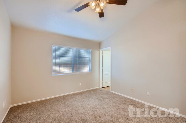 14514 S Amado Blvd in Arizona City, AZ - Foto de edificio - Building Photo