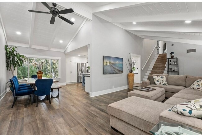 22221 Treeridge Ln in Lake Forest, CA - Building Photo - Building Photo