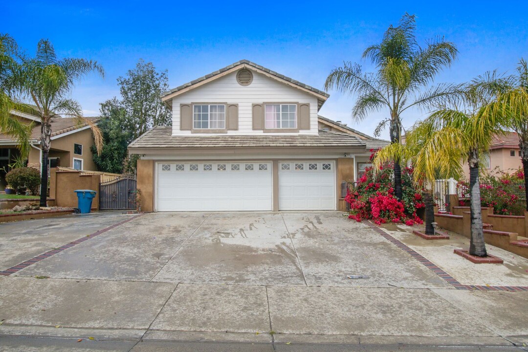 29113 Shorecliff Dr in Lake Elsinore, CA - Building Photo
