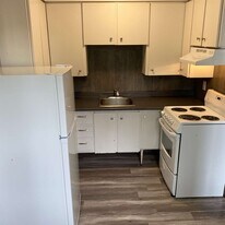 96 Purdy Ave in Moncton, NB - Building Photo