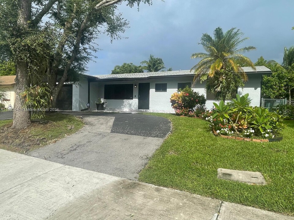 11412 SW 113th Pl in Miami, FL - Building Photo