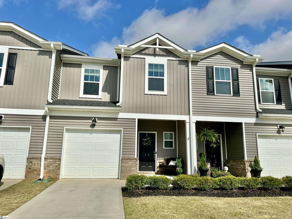 44 Beachley Pl in Simpsonville, SC - Foto de edificio