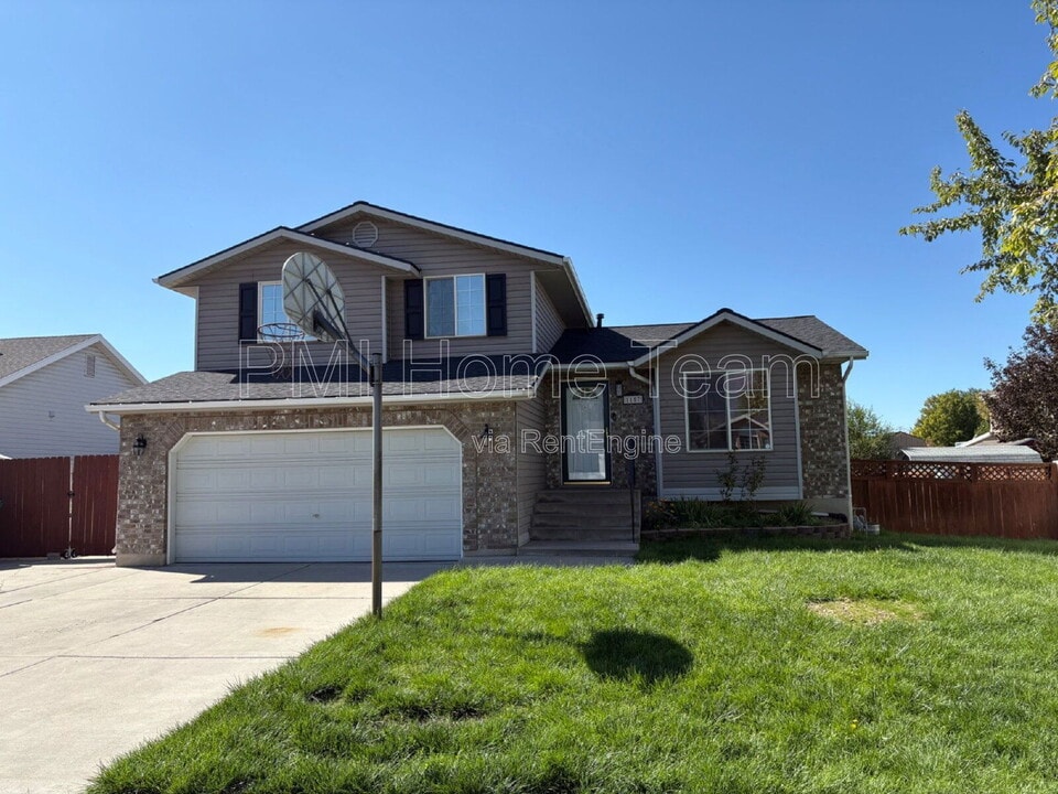 1157 N 2925 W in Layton, UT - Building Photo
