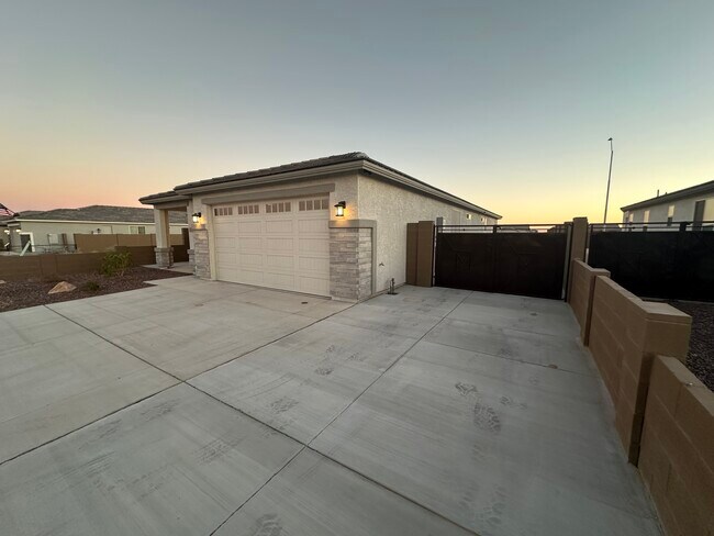 7647 E 35th Ln in Yuma, AZ - Building Photo - Building Photo