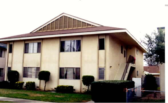214 Canterbury Way in Oxnard, CA - Foto de edificio - Building Photo