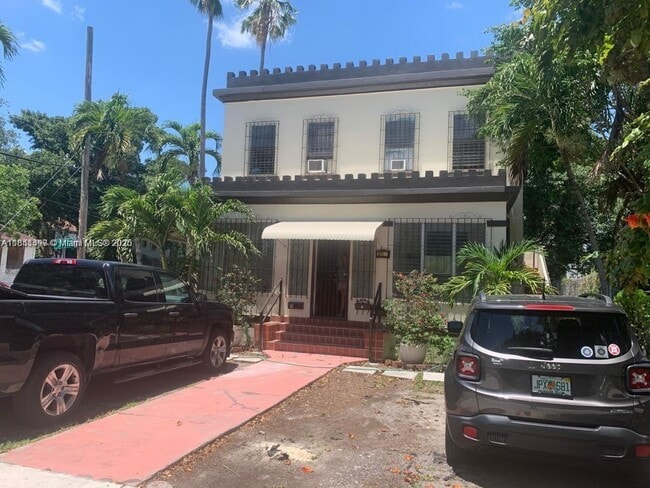 property at 371 NW 3rd St