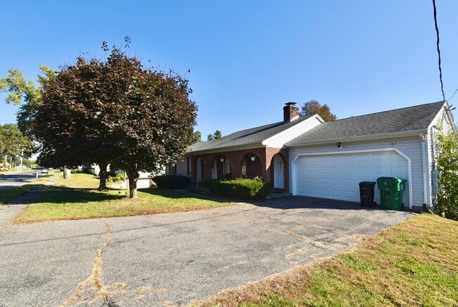 67 Basil Rd in Chicopee, MA - Building Photo - Building Photo