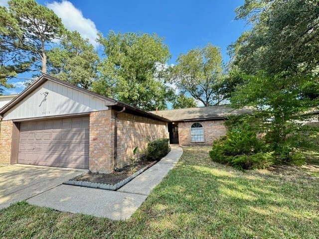 24018 Spring Briar Ln