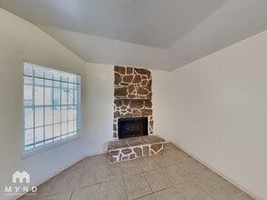 13027 Nature Trail in Houston, TX - Foto de edificio - Building Photo