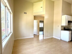 2242 Elden Ave in Costa Mesa, CA - Building Photo - Building Photo