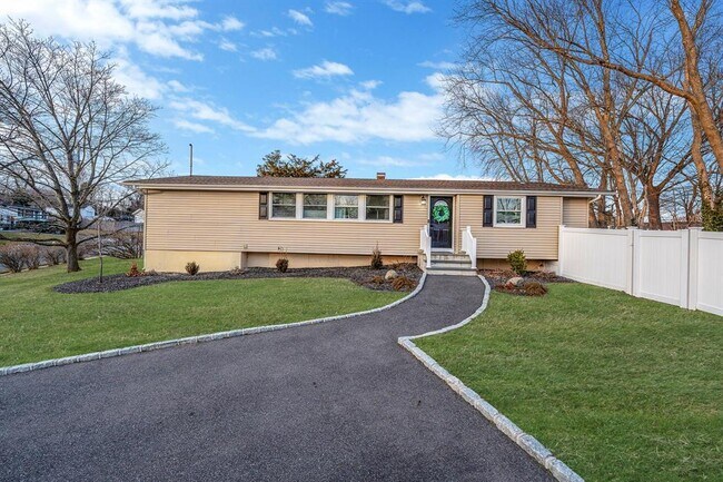 property at 37 Buckskin Ln