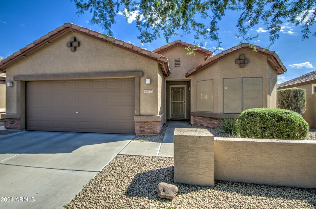 22571 S 212th St in Queen Creek, AZ - Building Photo