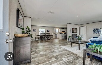 5129 Strickland Trail in Ridge Manor, FL - Building Photo - Building Photo