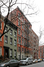 82-84 W 12th St in New York, NY - Building Photo - Building Photo