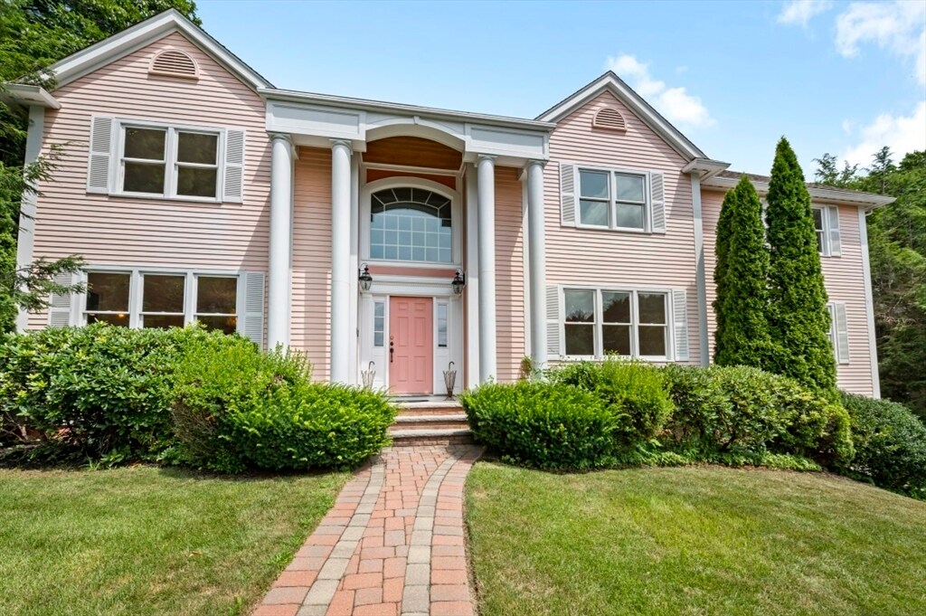 12-0lde Olde Village Dr in Winchester, MA - Building Photo