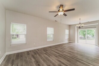 13603 Riding Hill Ave in Charlotte, NC - Building Photo - Building Photo
