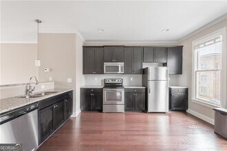 766 Liberty Commons Dr NW in Atlanta, GA - Building Photo - Building Photo