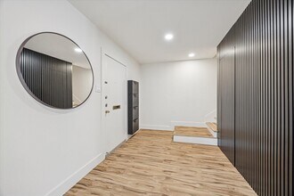 13062 Trail Hollow Dr in Houston, TX - Building Photo - Building Photo