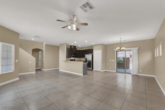 9490 Alma Ridge Ave in Las Vegas, NV - Building Photo - Building Photo