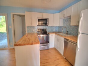 2418 Huron St in Durham, NC - Building Photo - Building Photo
