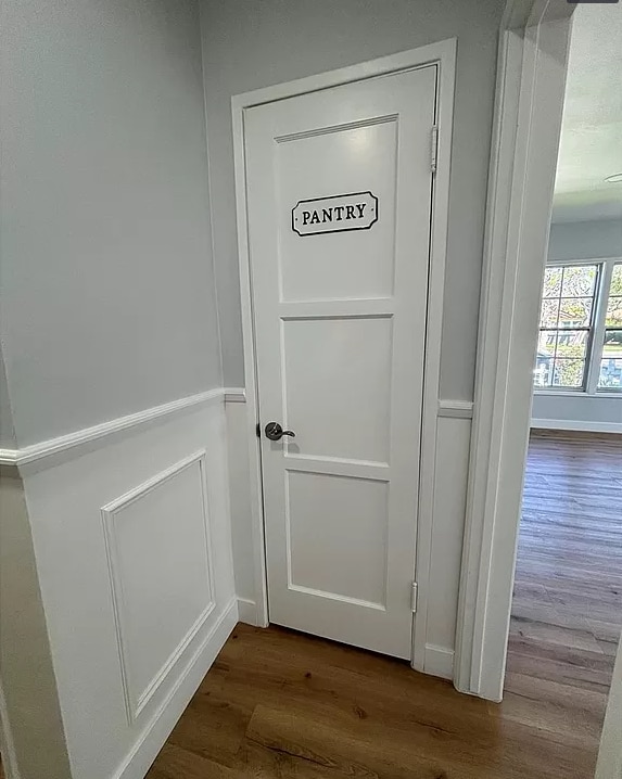 property at 6621 Lindley Ave