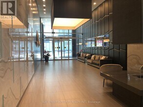 5180-5180 Yonge St in Toronto, ON - Building Photo - Building Photo