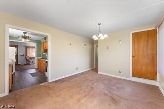 1553 Bancroft Ave in Youngstown, OH - Building Photo - Building Photo