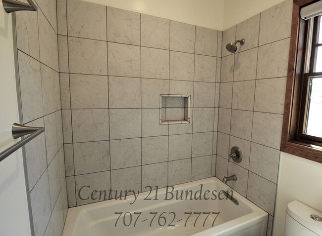 2813 Bardy Rd in Santa Rosa, CA - Building Photo - Building Photo