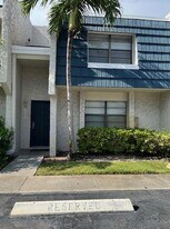 2609 N 40th Ave in Hollywood, FL - Building Photo