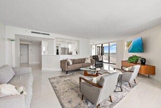 5070 N Ocean Dr in Riviera Beach, FL - Building Photo - Building Photo