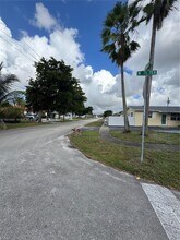 640 N 71st Terrace in Hollywood, FL - Building Photo - Building Photo
