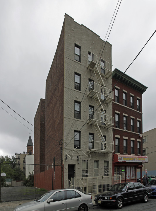 266 Erie St in Jersey City, NJ - Foto de edificio