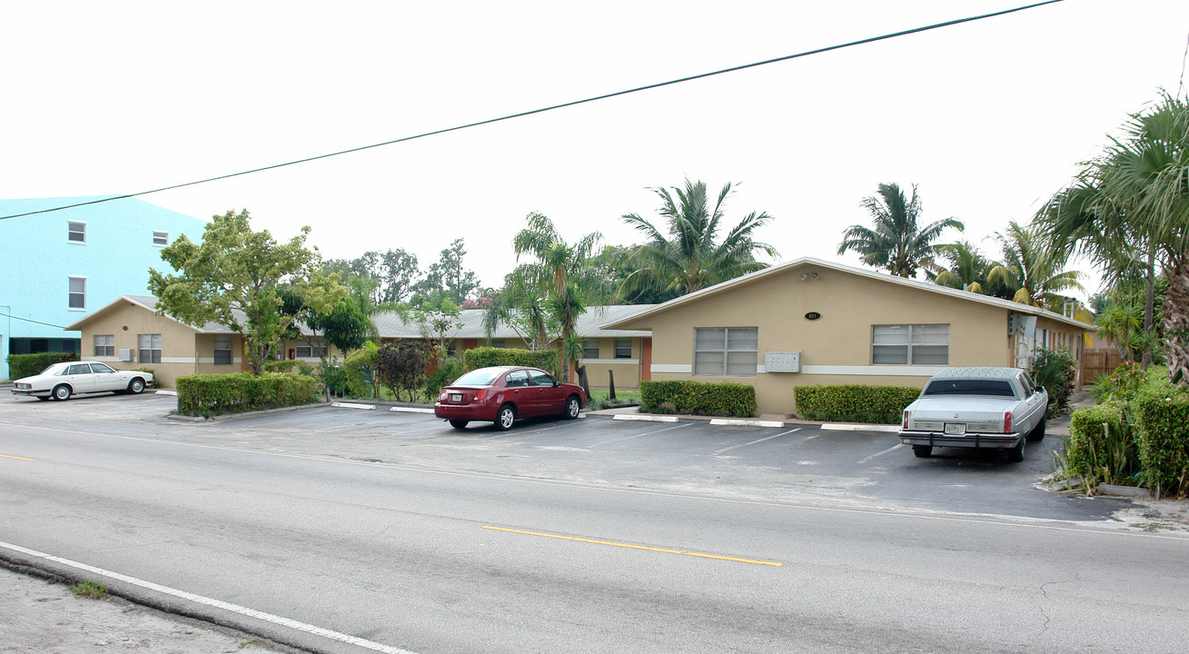 1001 SW 15th Ave in Fort Lauderdale, FL - Building Photo