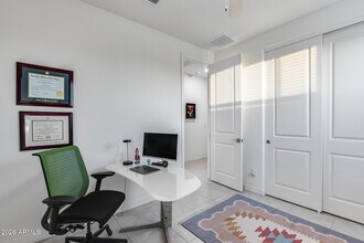 3044 W Monte Way in Phoenix, AZ - Building Photo - Building Photo