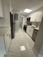 482 Commonwealth Ave, Unit 2 in Boston, MA - Foto de edificio - Building Photo