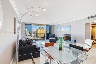 5838 Collins Ave in Miami Beach, FL - Building Photo - Building Photo