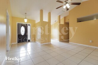 471 Firestone St NE in Palm Bay, FL - Foto de edificio - Building Photo