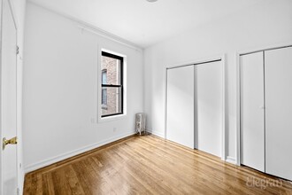 35 E 17th St in Brooklyn, NY - Building Photo - Building Photo