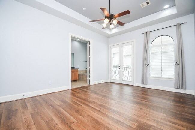 property at 1222 W 17th St