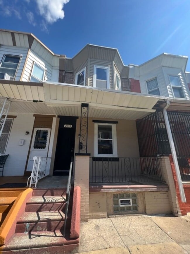 property at 2011 E Birch St