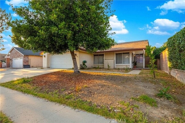 3271 Hilldale Ave in Simi Valley, CA - Building Photo - Building Photo