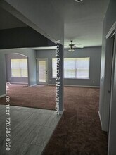 4447 Ravenwood Dr in Union City, GA - Building Photo - Building Photo