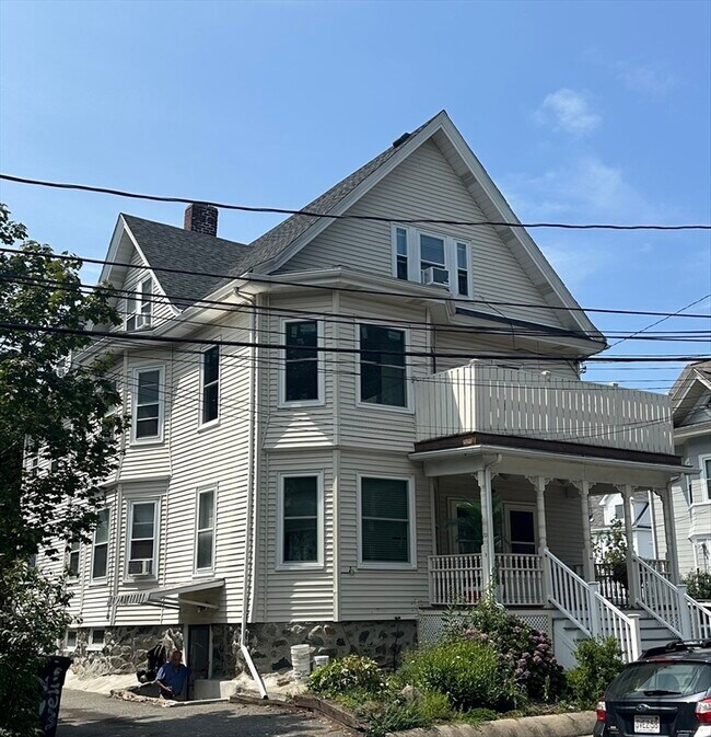 property at 22 Wellington St