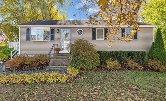 141 Commonwealth Ave in Lowell, MA - Building Photo