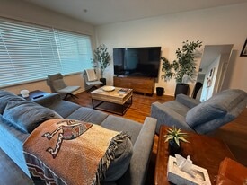 2924 Piedmont Dr, Unit Top in El Paso, TX - Building Photo